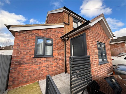 6 Bed Semi-Detached House, Hobart Close, HP13