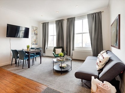 Room in a Shared Flat, Uxbridge Road, W12