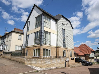 2 Bed Flat, Mill Mews, CB8
