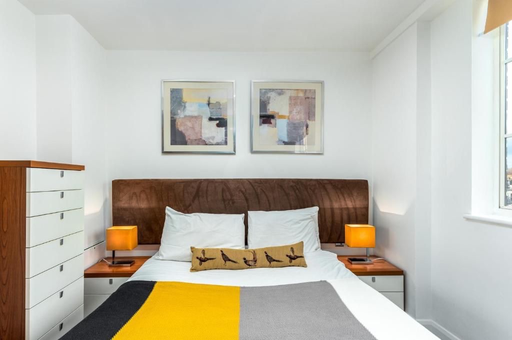 1 Bed Flat, Old Brompton Road, SW7