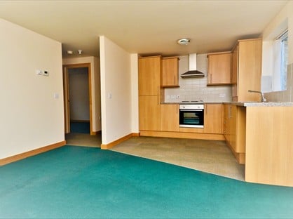 2 Bed Flat, Huddersfield, HD1