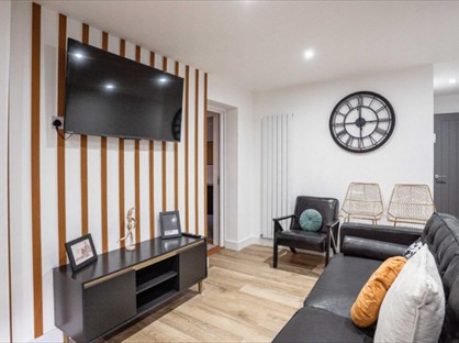 6 Bed Terraced House, The Valley, SO22