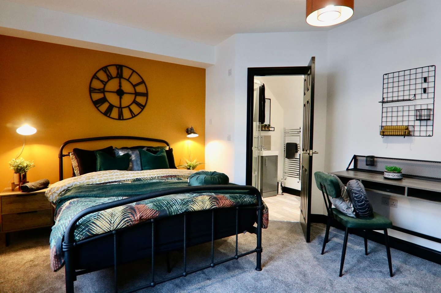 Oldham - Room in a Shared House, Sharples Hall Street, OL4 - To Rent ...