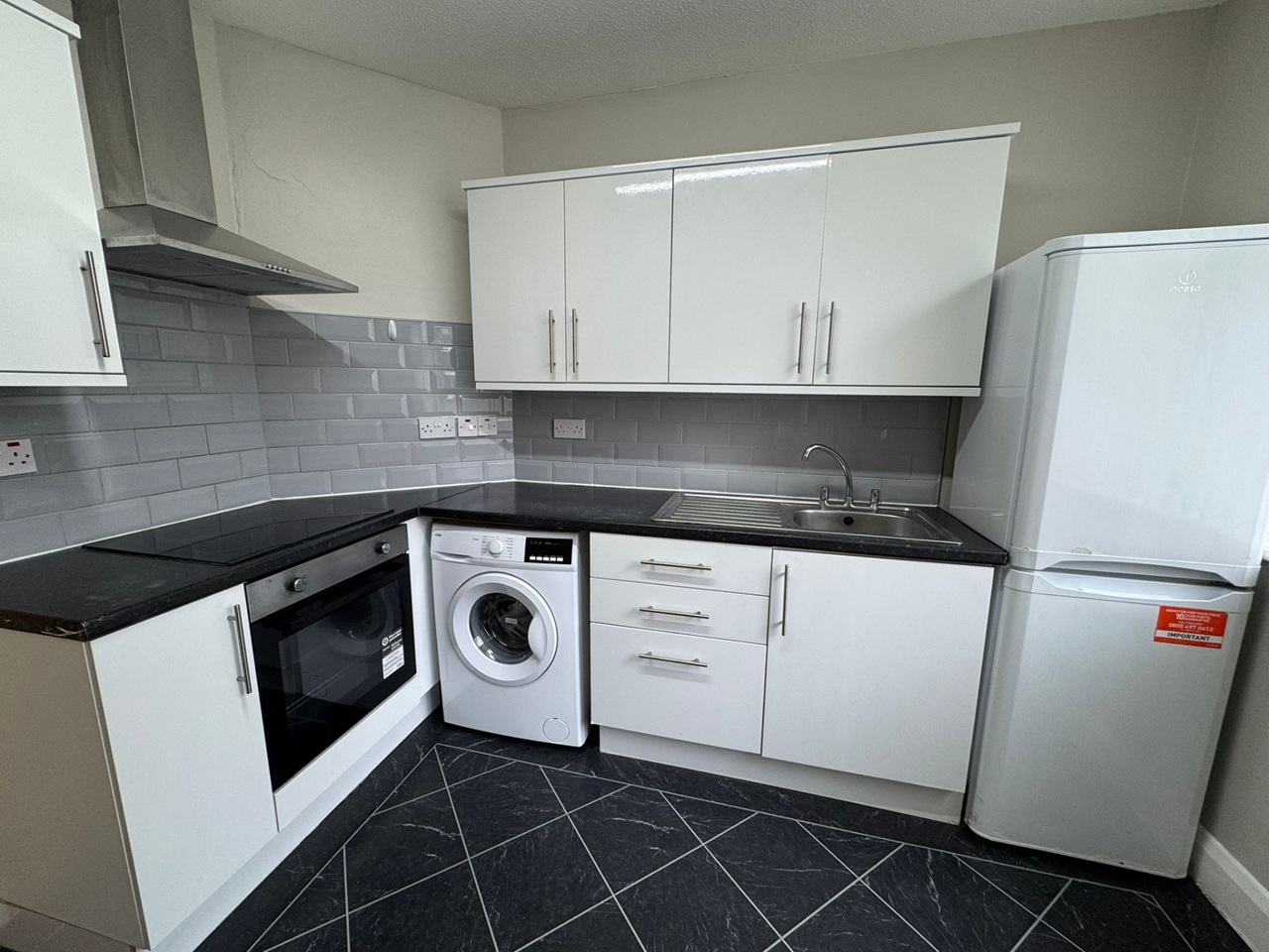 Additional image 2 of 2 Bed Flat, Gladstone Court, L8, N1 7GU