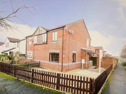 3 Bed Semi-Detached House, Stone Hill, MK8