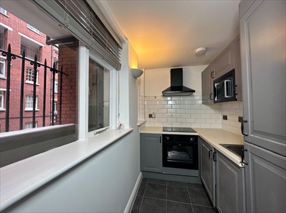 1 Bed Flat, Queen Alexandra Mansions, WC1H