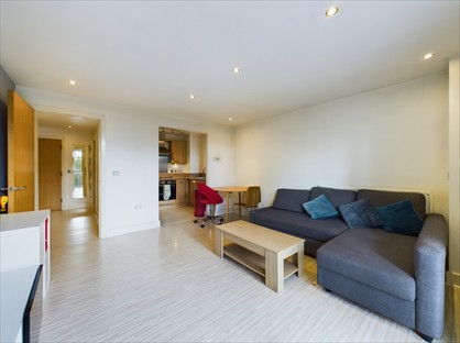 2 Bed Flat, Mason Way, B15