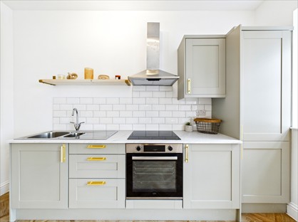 2 Bed Flat, Eaton Crescent, SA1