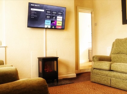 2 Bed Terraced House, Church Road, PR25