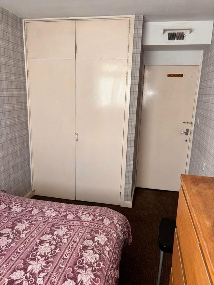 Additional image 2 of Room in a Shared Flat, York Road, SW11, N1 7GU