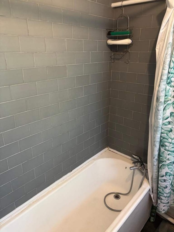 Additional image 6 of Room in a Shared Flat, York Road, SW11, N1 7GU