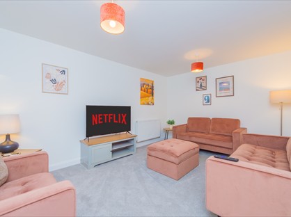 4 Bed Detached House, Hewer Parade, TF4