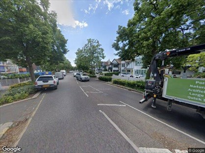 4 Bed Semi-Detached House, Chalkwell Avenue, SS0