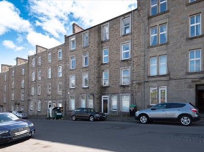 1 Bed Flat, Isla St, DD3