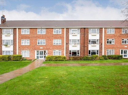 2 Bed Flat, Northumbria Road, SL6