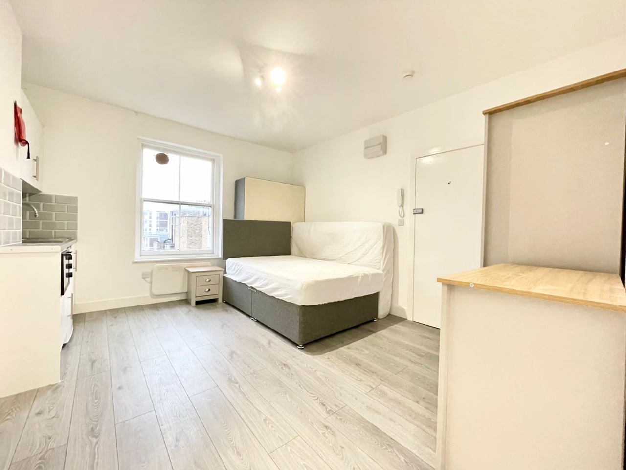 Additional image 3 of Studio Flat, Ladbroke Grove, W10, N1 7GU