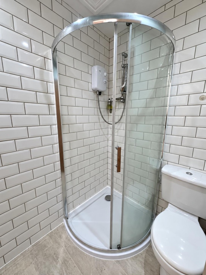 Room in a Shared Flat, Bold St, L1 photo 3