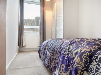 Room in a Shared Flat, Canary Wharf, E14