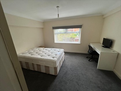 Room in a Shared House, Wigan Road - Mccomb Students, L39