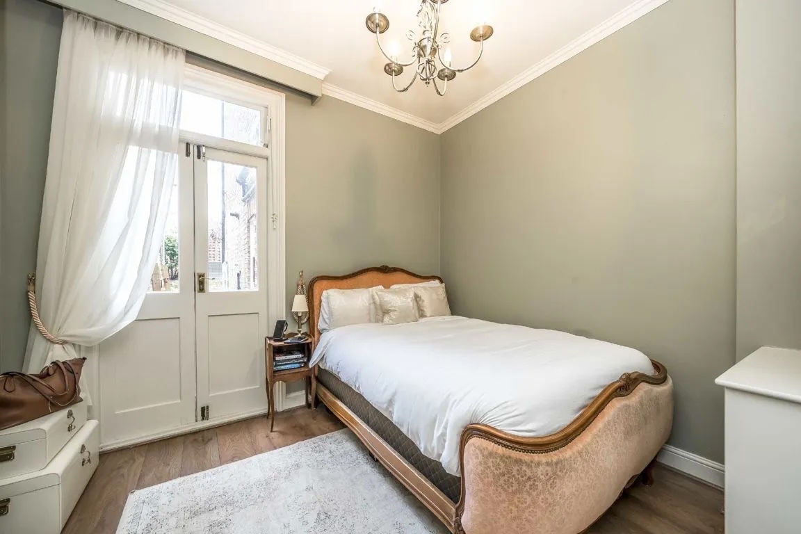 2 Bed Maisonette, Gayville Road, SW11 photo 5