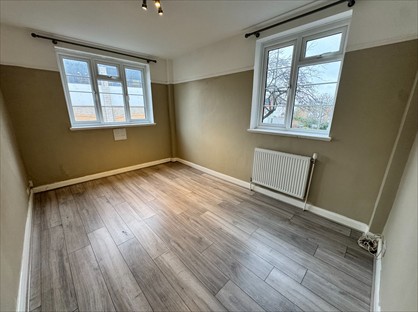 2 Bed Flat, Sherborne Court, SE20