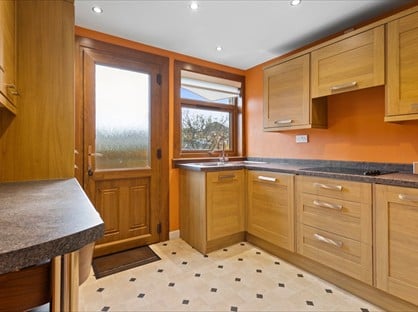 3 Bed Terraced House, Seright Square, KA3