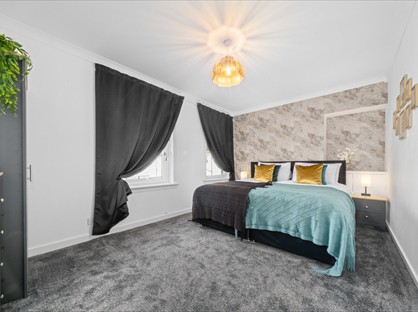 3 Bed Terraced House, Orbiston Square, ML4