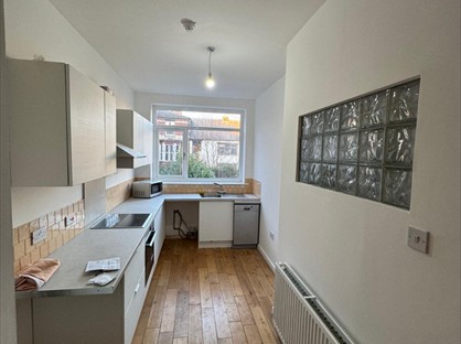 2 Bed Flat, Roundhay Road, LS8