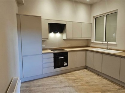 1 Bed Flat, Riverstreet Place, SN15