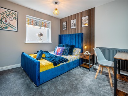 Room in a Shared House, Deacon Street, SN1