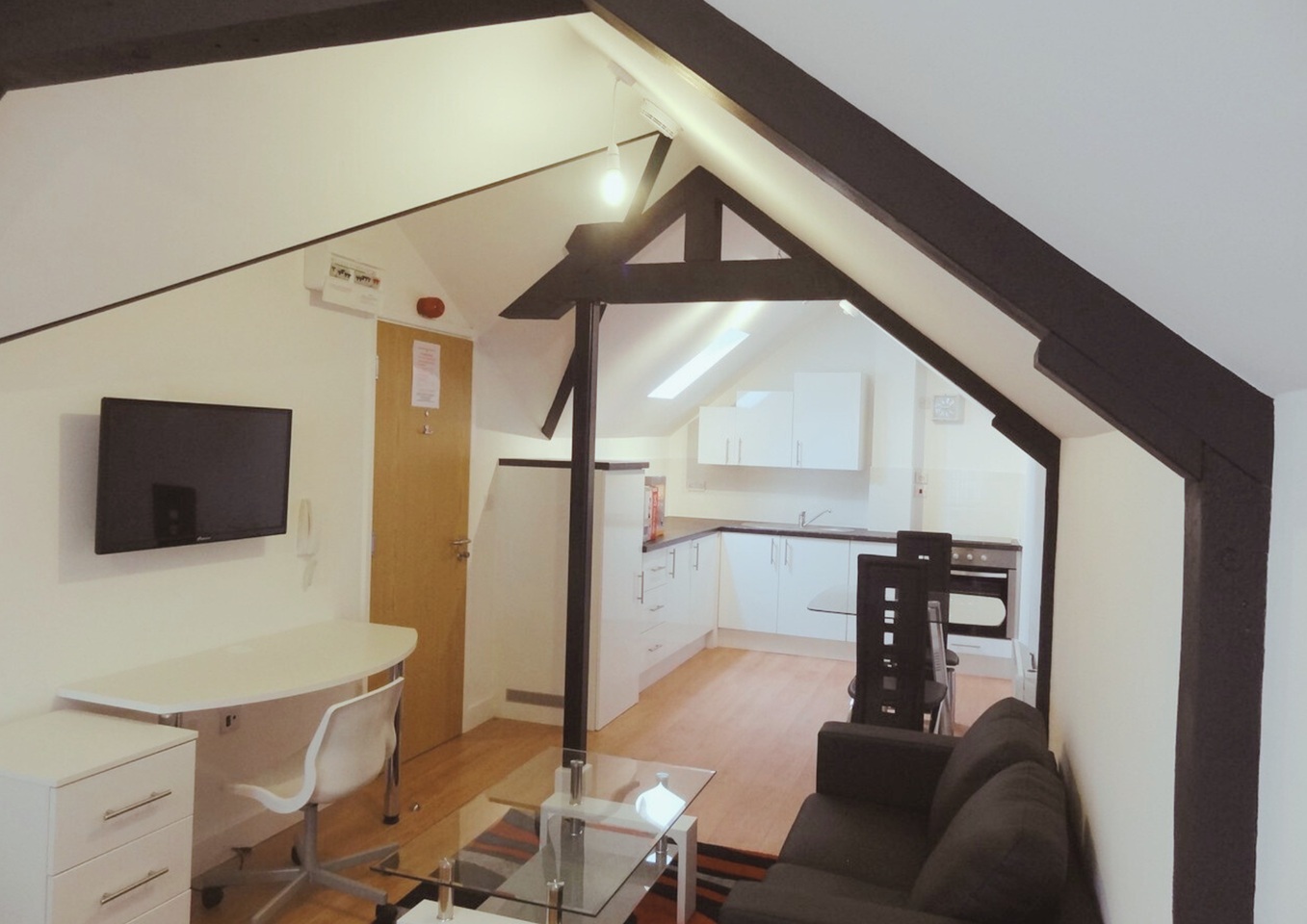 Additional image 2 of Studio Flat, East Bond Street, LE1, N1 7GU