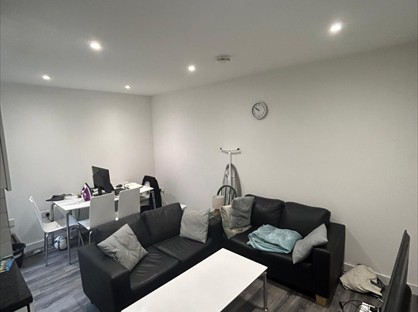 3 Bed Flat, West Green Road, N15