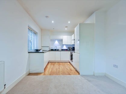 2 Bed Flat, Uplands Road, GU1