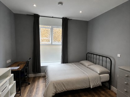 Studio Flat, Portland St, HD1