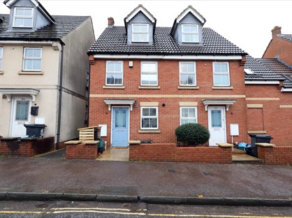 3 Bed Semi-Detached House, Whitehall Road, BS5