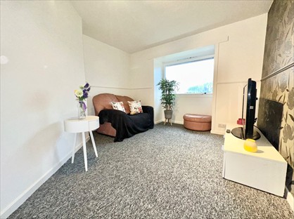 1 Bed Flat, Speckled Wood Court, DD4