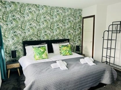 3 Bed Detached House, Elmbank Ave, G71