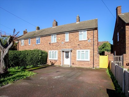 4 Bed Semi-Detached House, Ringway, UB2