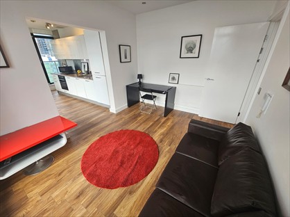 Room in a Shared Flat, Centrillion Point, CR0