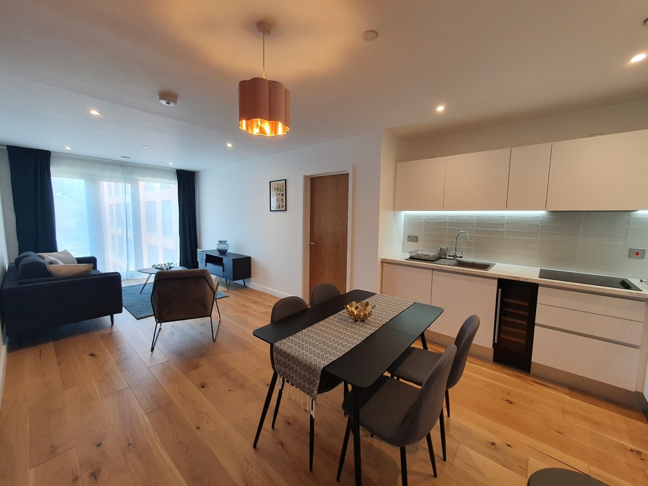 2 Bed Flat, Windmill Street, B1 photo 4
