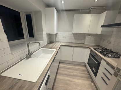 2 Bed End Terrace, Linnet Mews, SW12