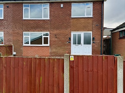 4 Bed Semi-Detached House, Eastbourne Drive, WF8