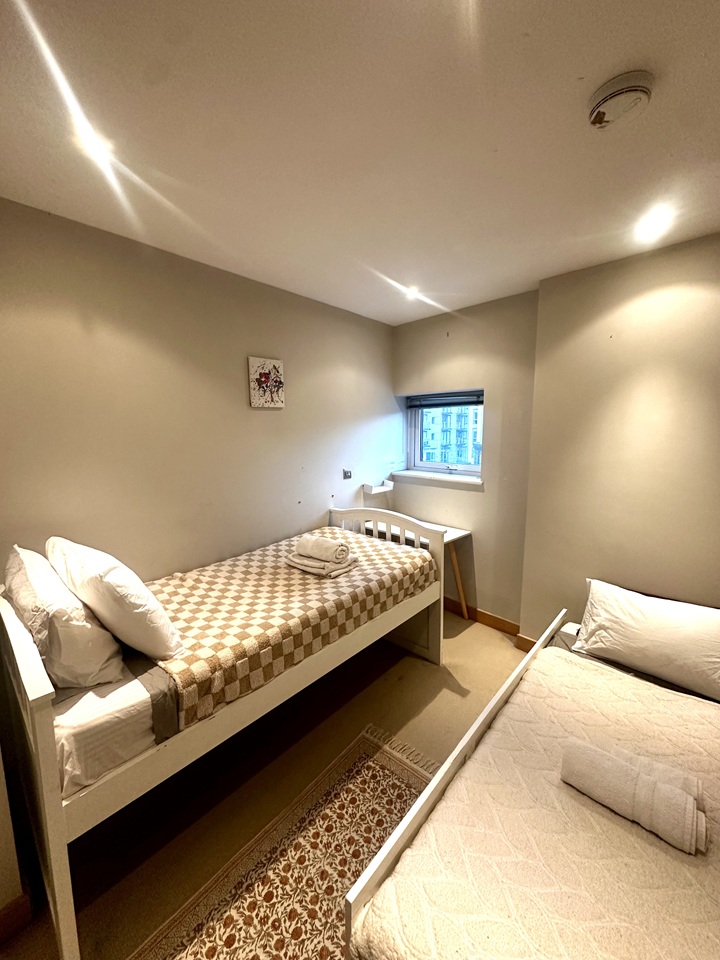 Additional image 16 of 2 Bed Flat, Queenstown Road, SW11, N1 7GU