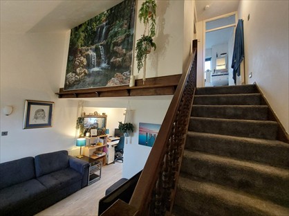 1 Bed End Terrace, Knossington Close, RG6