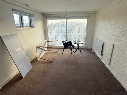 2 Bed Flat, St. Andrews Court, DA12