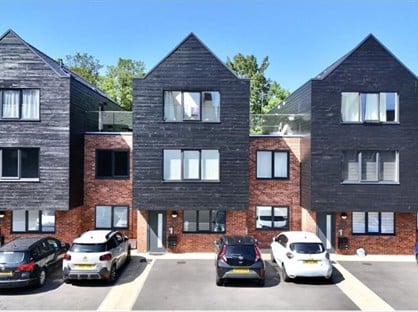 2 Bed Flat, Irvine Way, CH43