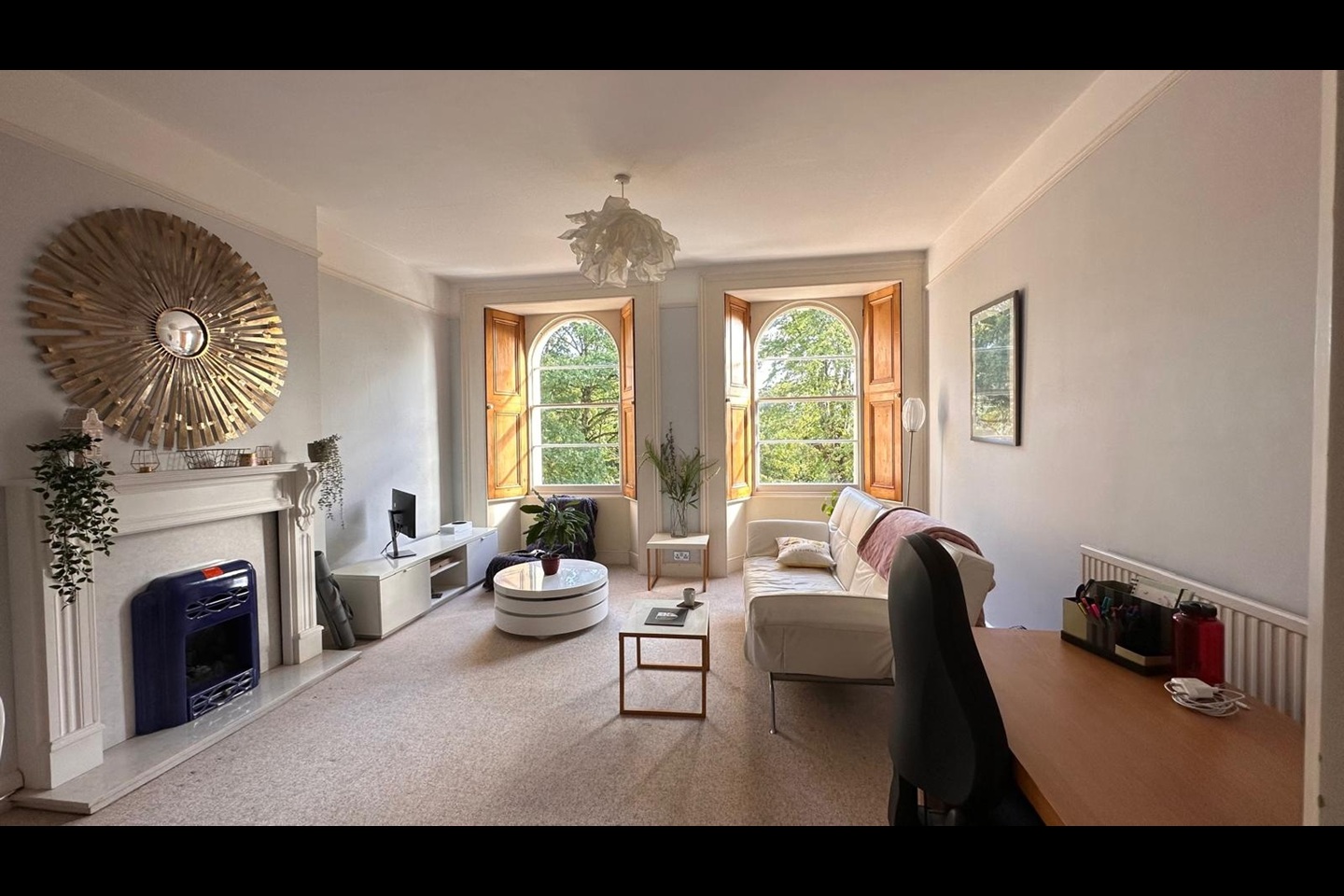 2 Bed Flat, Victoria Square, BS8, N1 7GU