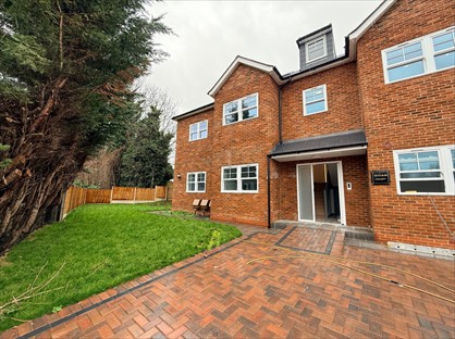 2 Bed Flat, Herbert Road, SE18