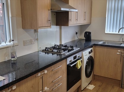 3 Bed Semi-Detached House, Whitmore Road, M14