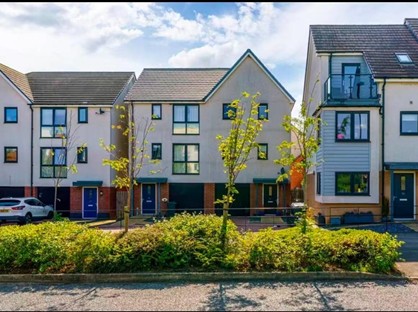 3 Bed Semi-Detached House, Wagonway Drive, NE13